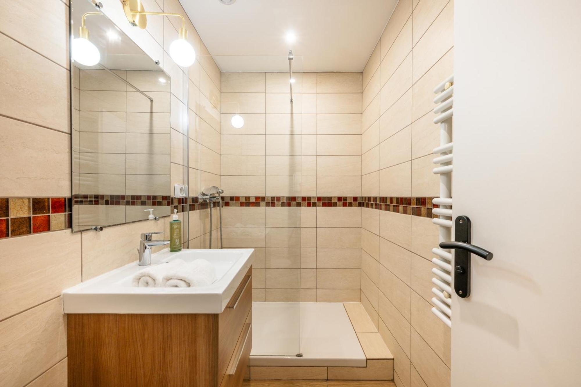 Appartement Charme & Authenticite Au Coeur De La Vieille